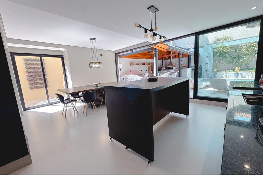 Casa de Condomínio - Venda - Barueri , São Paulo - Alameda Rússia-116.jpg - 691141025-37