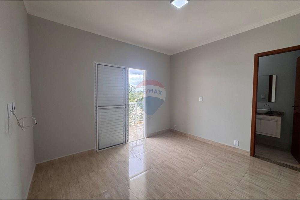 Casa de Condomínio - Venda - Bragança Paulista , São Paulo - photo_5136873962712271964_y.jpg - 690041052-134