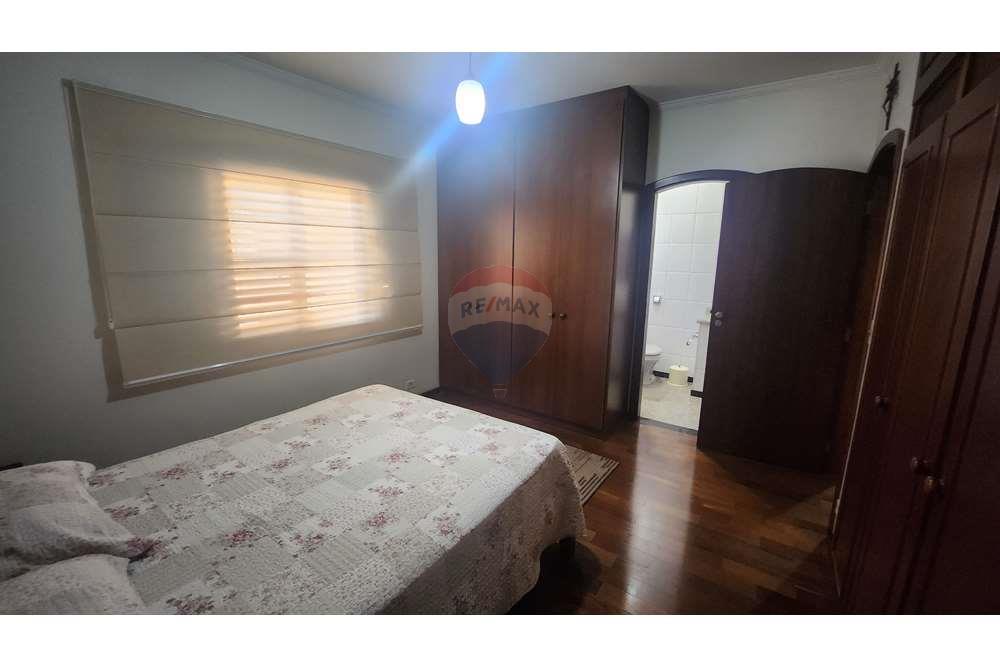 Casa à venda com 3 quartos, 250m² - Foto 67