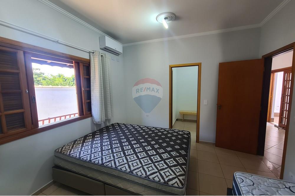 Casa para alugar com 3 quartos, 343m² - Foto 65