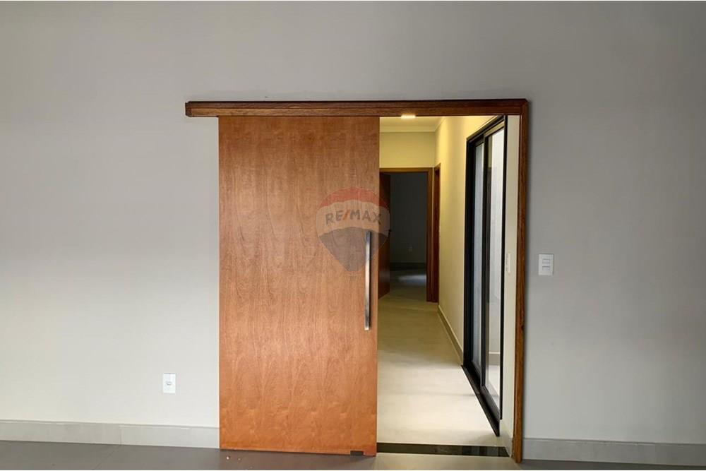 Casa - Venda - Bragança Paulista , São Paulo - WhatsApp Image 2025-12-09 at 14.25.12 (2).jpeg - 690041184-2