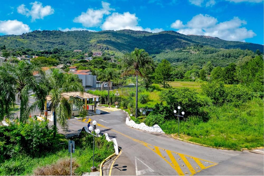 Terreno - Venda - Atibaia , São Paulo - 02-Terreno-no-Parque-Arco-iris-em-Atibaia-com-vista-permanente-para-a-Serra-e-projeto-aprovado.jpg - 690921044-68