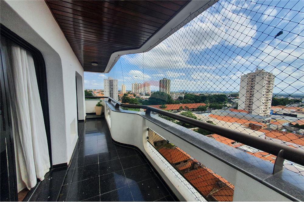 Apartamento à venda com 3 quartos, 154m² - Foto 1