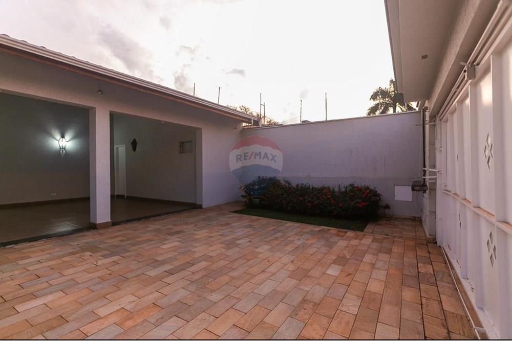 Casa para alugar com 5 quartos, 450m² - Foto 4