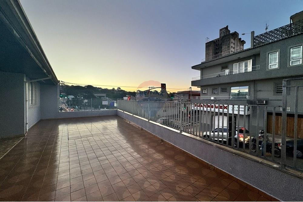 Casa Comercial - Alugar - Bragança Paulista , São Paulo - WhatsApp Image 2025-03-24 at 10.37.30 (1).jpeg - 690041127-26