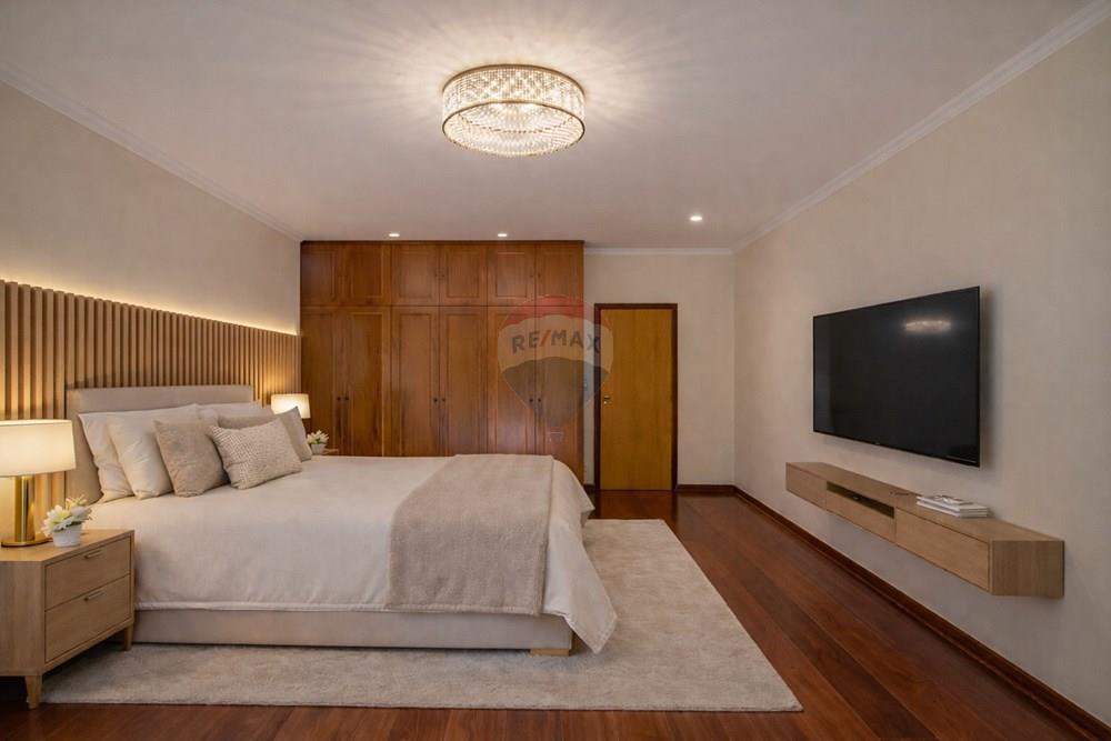 Casa de Condomínio - Venda - Valinhos , São Paulo - Quarto moderno e elegante com cristais.jpg - 690851011-438