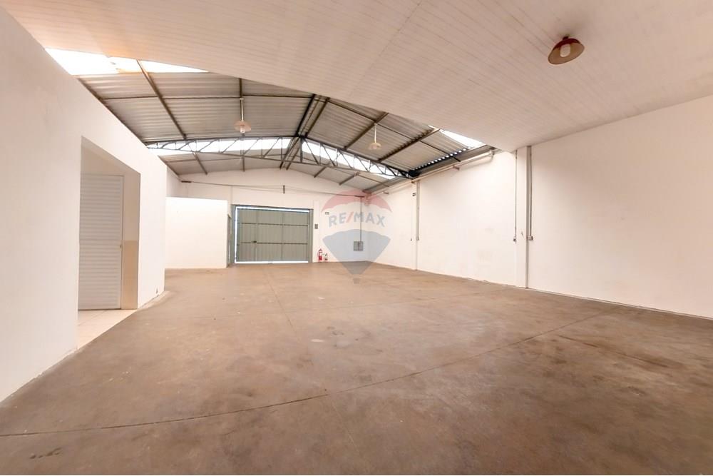 Galpão - Venda - Araras , São Paulo - Tratada-3.jpg - 690691035-324