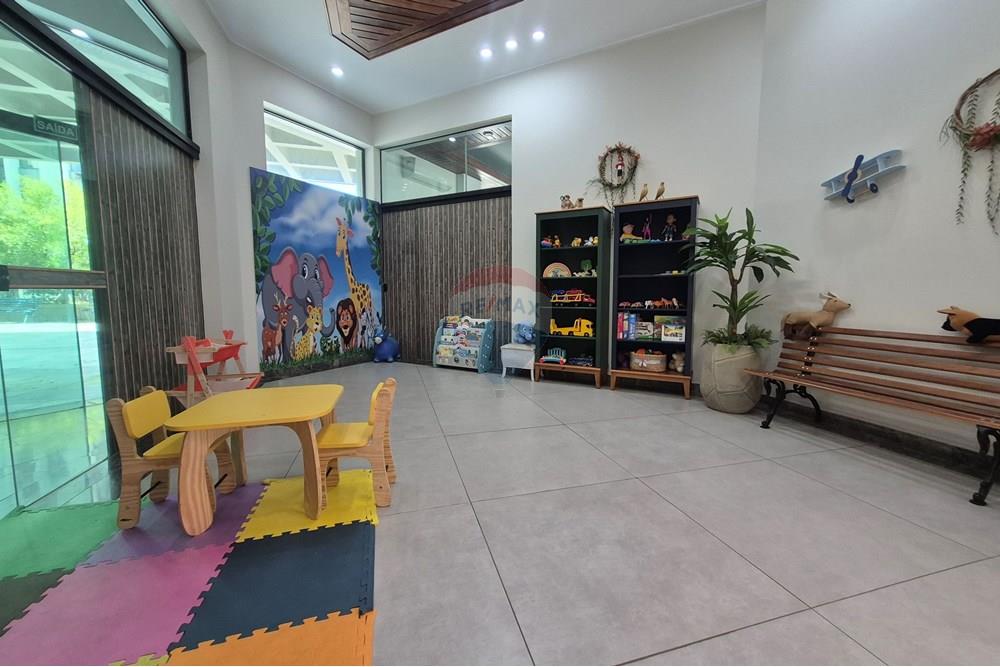 Apartamento à venda com 4 quartos, 221m² - Foto 9