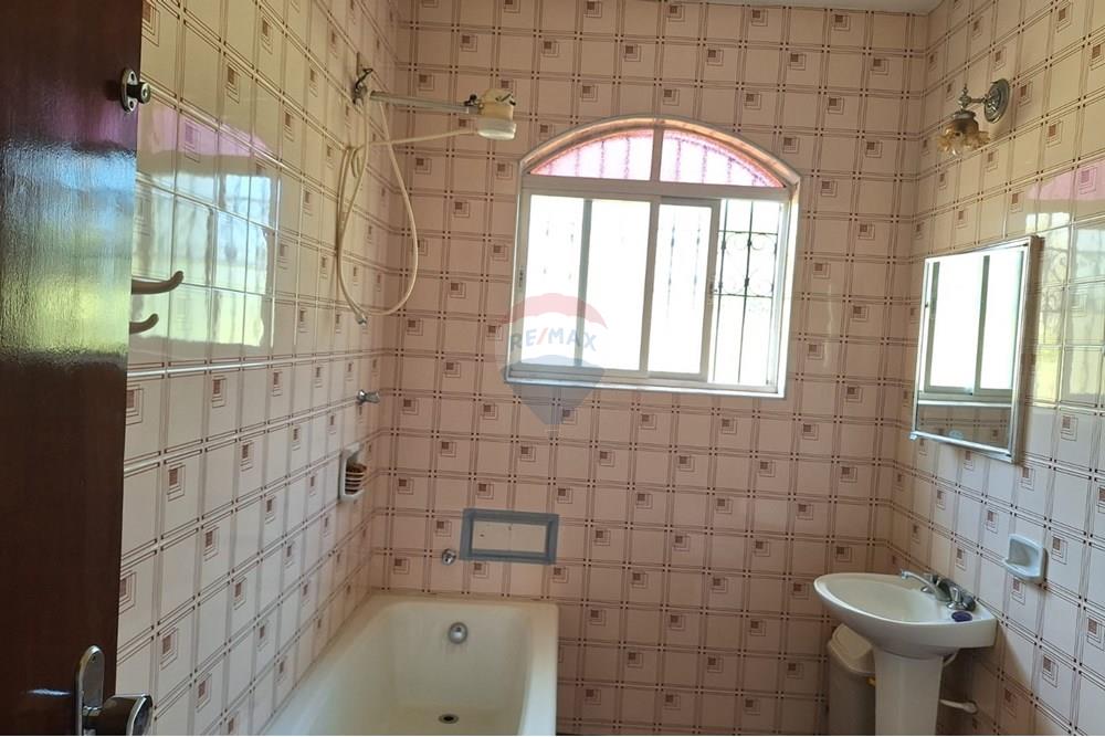 Chácara / Sítio / Fazenda - Venda - Itatiba , São Paulo - Banheiro.jpg - 690661002-107