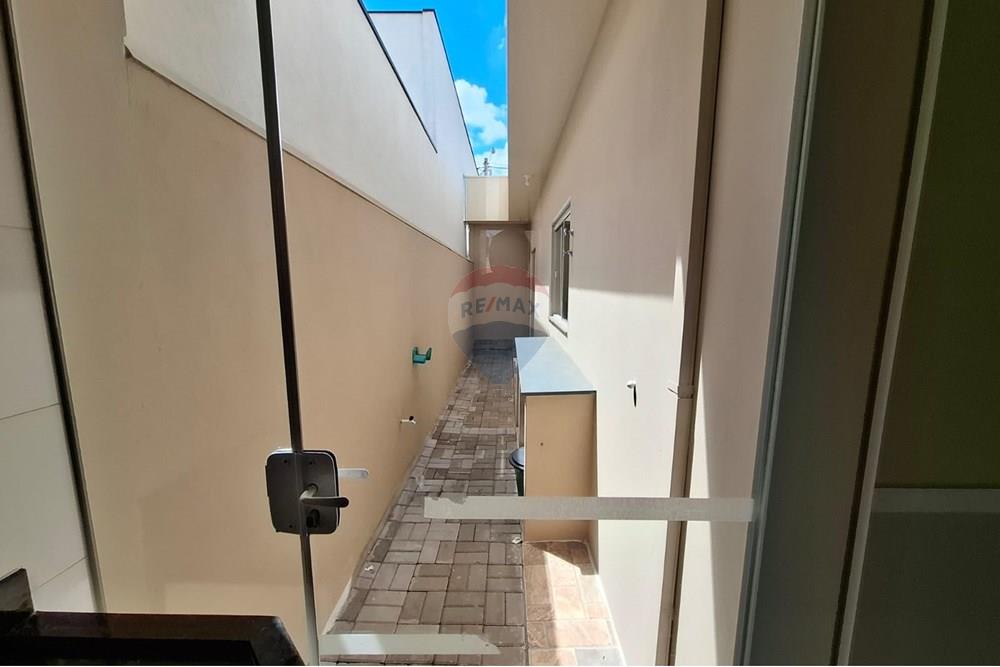 Casa - Alugar - São Carlos , São Paulo - Corredor lateral.jpeg - 691001004-34