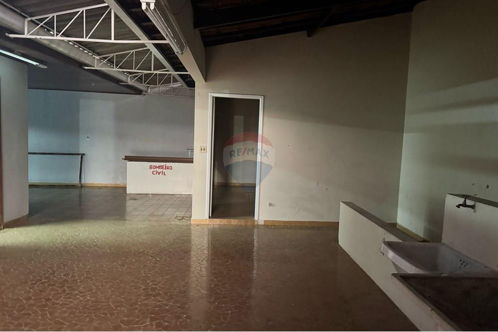 Casa Comercial - Alugar - Bragança Paulista , São Paulo - WhatsApp Image 2025-03-24 at 10.47.42 (2).jpeg - 690041127-26