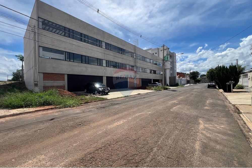 Ponto Comercial/ Loja - Alugar - Jaguariúna , São Paulo - WhatsApp Image 2025-12-15 at 15.05.42 (5).jpeg - 690671078-412