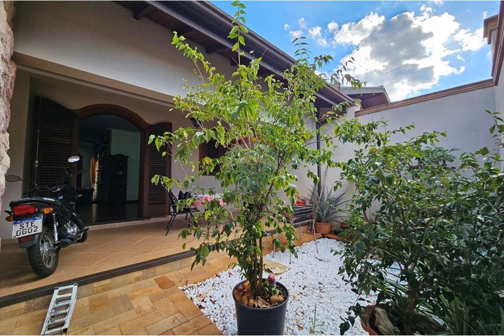 Casa - Venda - Itapira , São Paulo - photo_2025-06-01_15-50-35 (2).jpg - Quintal - 690291048-71