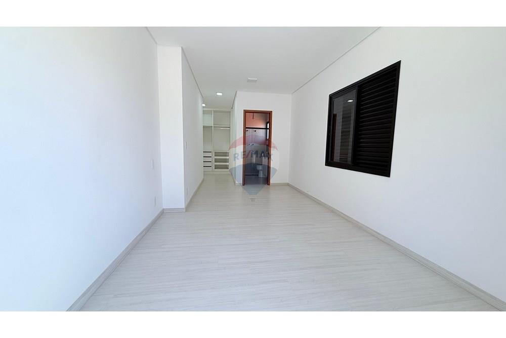 Casa de Condomínio - Alugar - Valinhos , São Paulo - WhatsApp Image 2025-11-12 at 14.22.28 (3).jpeg - 690491054-16