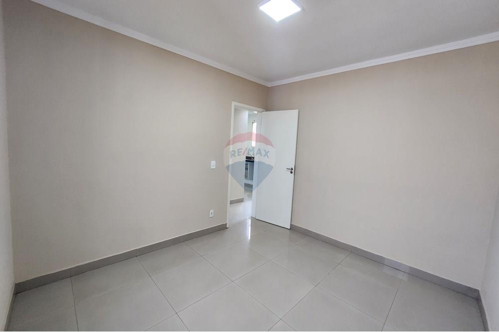 Apartamento para alugar com 2 quartos, 45m² - Foto 4