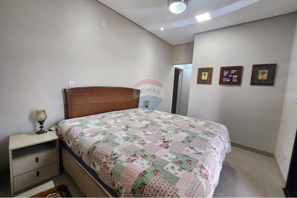 Casa à venda com 3 quartos, 179m² - Foto 16