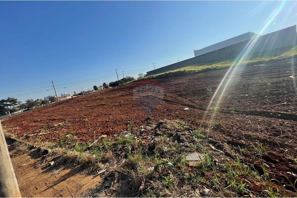 Terreno - Venda - Araraquara , São Paulo - WhatsApp Image 2025-07-02 at 09.56.03 (9).jpeg - 690151067-18