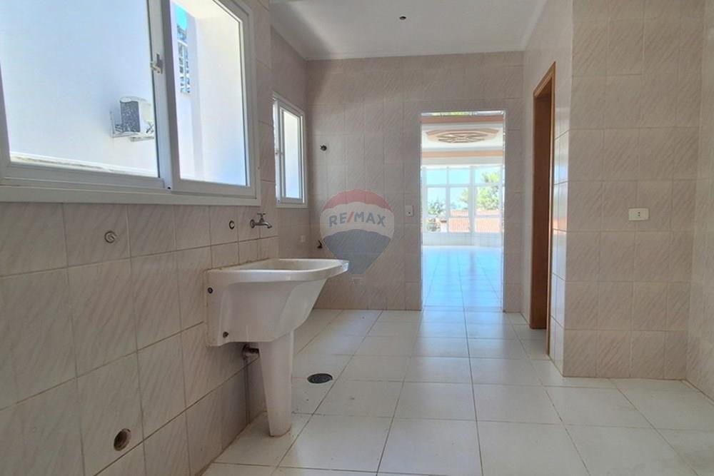Casa de Condomínio - Alugar - Santana de Parnaíba , São Paulo - Lavanderia  (1).jpg - 690951039-14