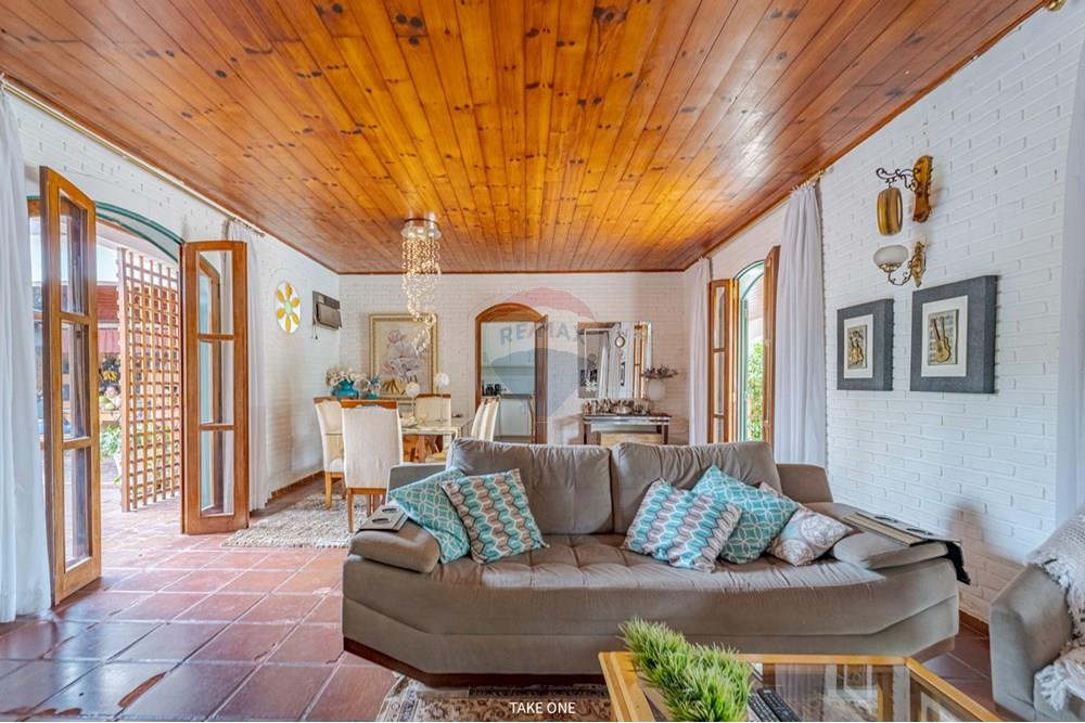 Casa - Venda - Americana , São Paulo - Casa à venda na Praia dos Namorados em Americana com acesso à represa, casa de barcos, piscina,  (15).jpg - Sala de estar - 690231077-36