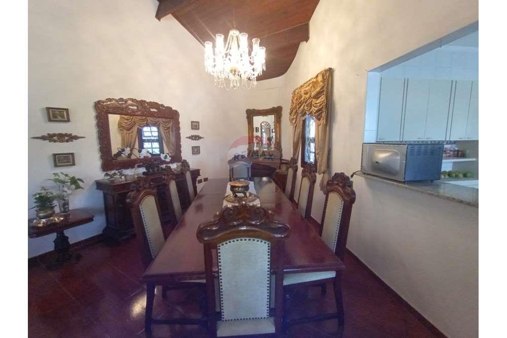 Casa à venda com 5 quartos, 199m² - Foto 16