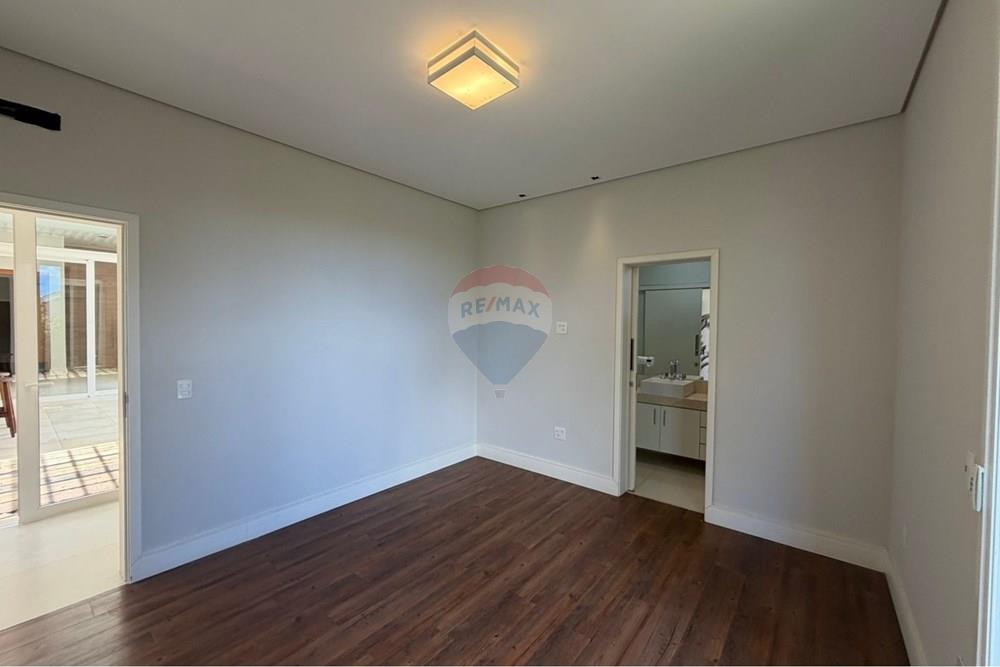 Casa de Condomínio - Alugar - Bragança Paulista , São Paulo - c6612085-b6a6-4fcd-a271-f43b58b89039.jpeg - 690041127-117