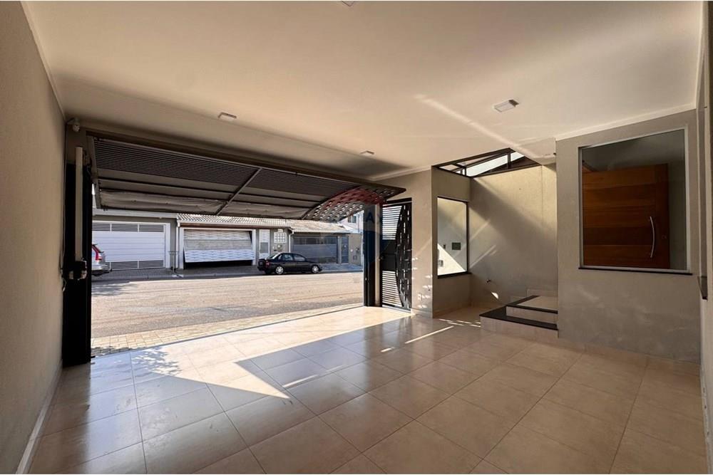 Casa - Venda - Bragança Paulista , São Paulo - photo_5060038363586431767_y.jpg - 690041018-323