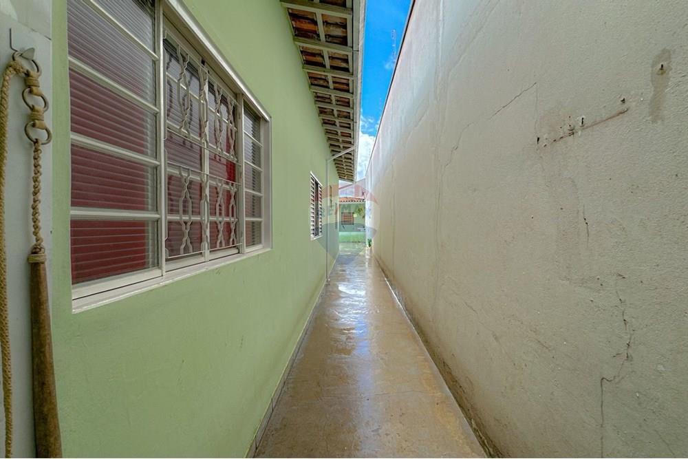 Casa - Venda - Rio Claro , São Paulo - dbca03fb-8295-40f7-aa75-cee94b330aae.jpg - Corredor - 690901052-4