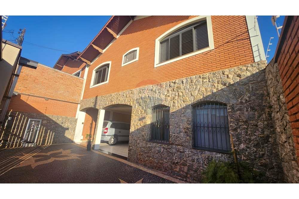 Casa à venda com 3 quartos, 250m² - Foto 5