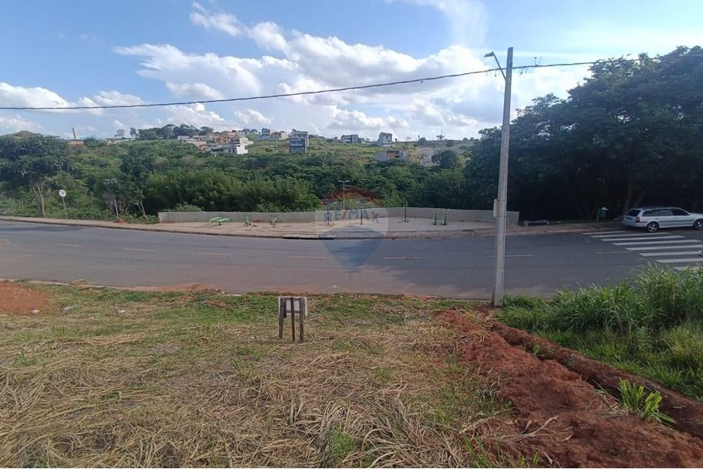 Terreno - Venda - Bragança Paulista , São Paulo - WhatsApp Image 2025-11-05 at 10.50.11 (1).jpeg - 690141098-46