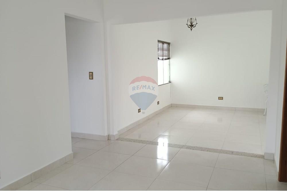 Casa à venda com 4 quartos, 215m² - Foto 27