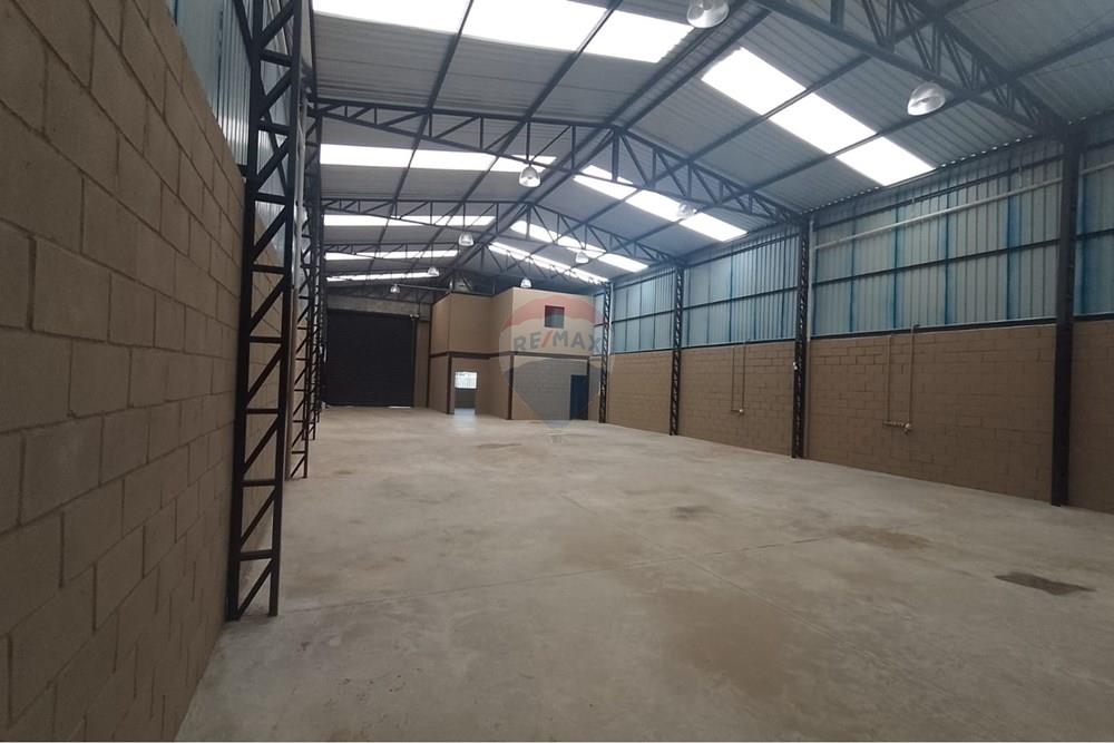 Galpão - Alugar - Bragança Paulista , São Paulo - WhatsApp Image 2026-03-18 at 10.57.23 (1).jpeg - 690041127-187