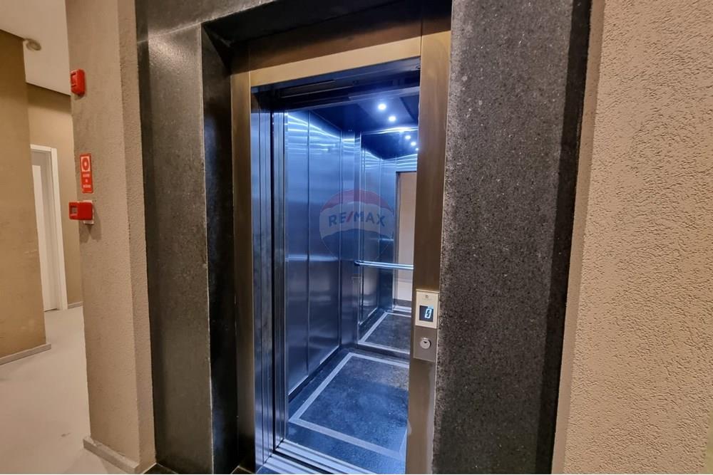 Cj. Comercial/ Sala - Alugar - Bragança Paulista , São Paulo - sala 102 elevador .jpg - 690041051-64