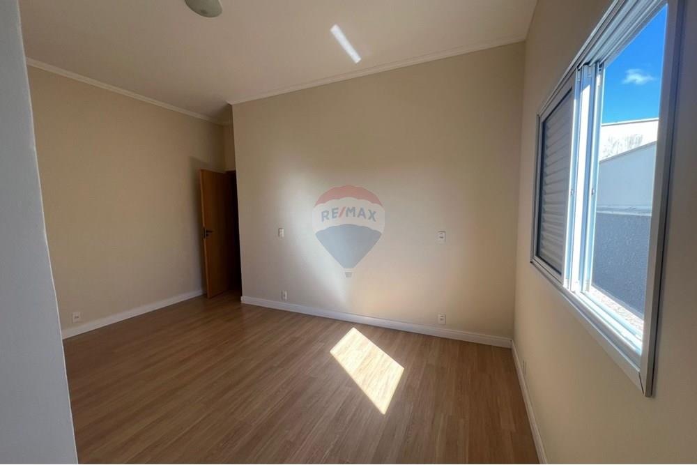 Casa de Condomínio - Alugar - Bragança Paulista , São Paulo - Imagem do WhatsApp de 2025-08-07 à(s) 10.26.39_5be5b41f.jpg - 690041139-25