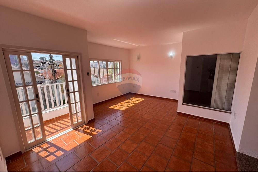 Casa - Alugar - Bragança Paulista , São Paulo - WhatsApp Image 2026-01-12 at 14.30.26.jpeg - 690041127-111