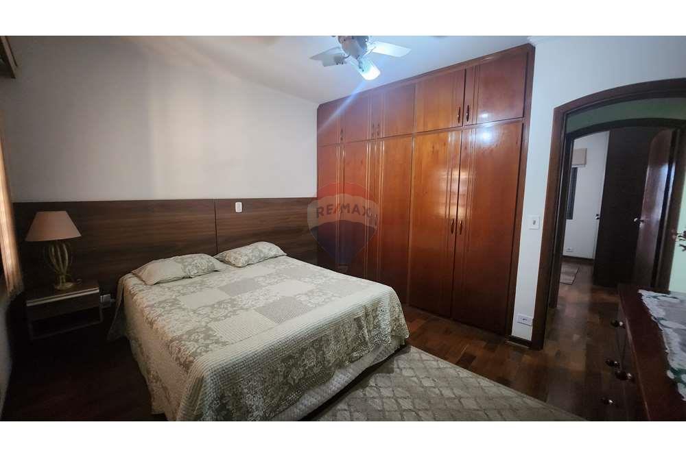 Casa à venda com 3 quartos, 250m² - Foto 62