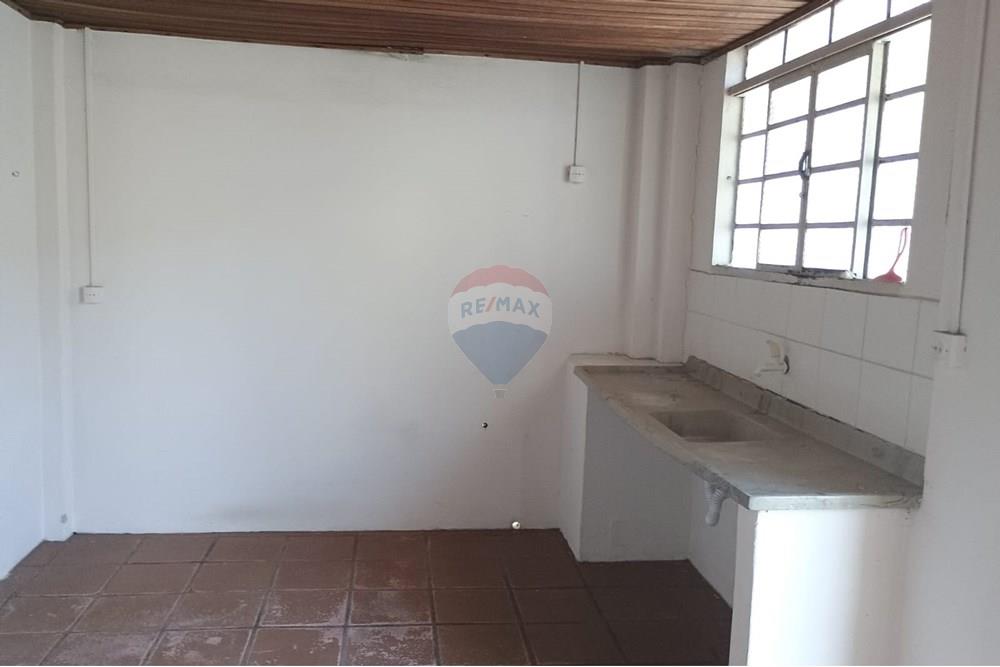 Casa à venda com 5 quartos, 268m² - Foto 18