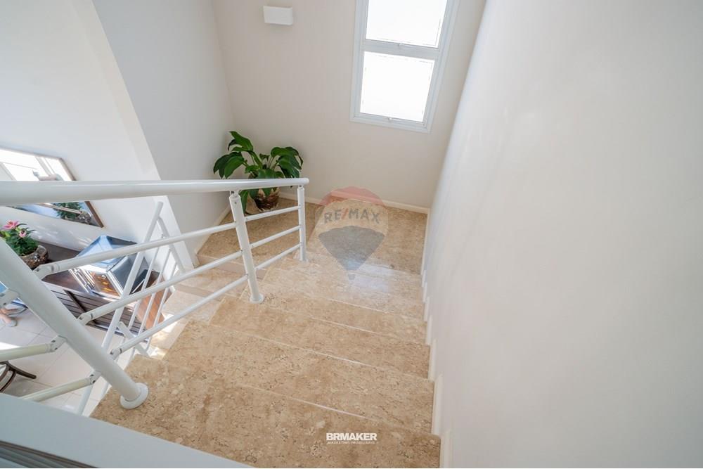 Casa de Condomínio - Venda - Valinhos , São Paulo - foto escada.jpg - 690681163-3