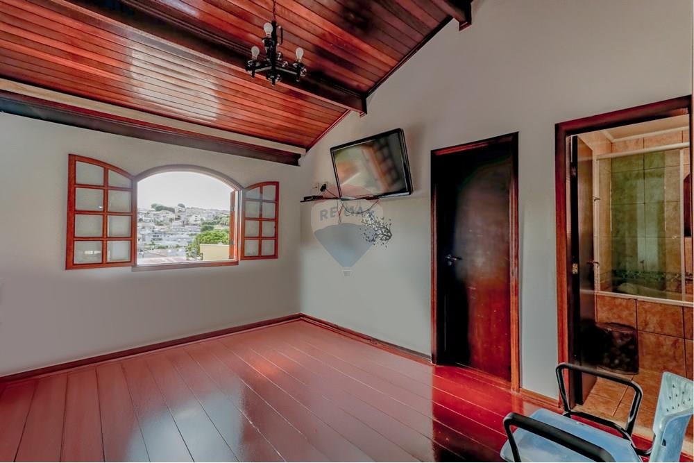 Casa - Venda - Atibaia , São Paulo - RINF-102.jpg - 690921066-69