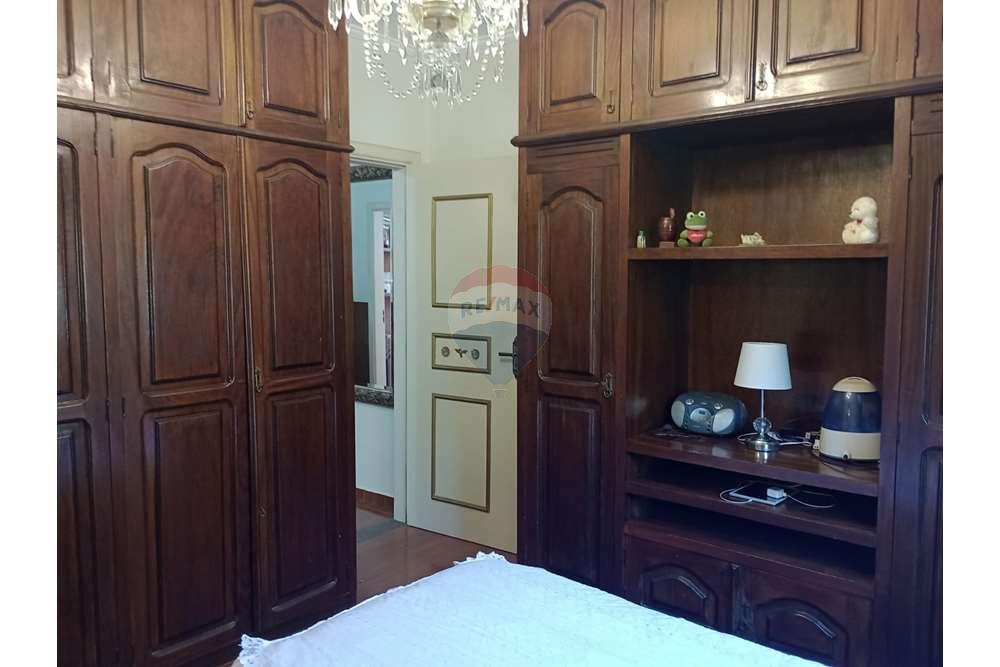 Casa à venda com 5 quartos, 199m² - Foto 33