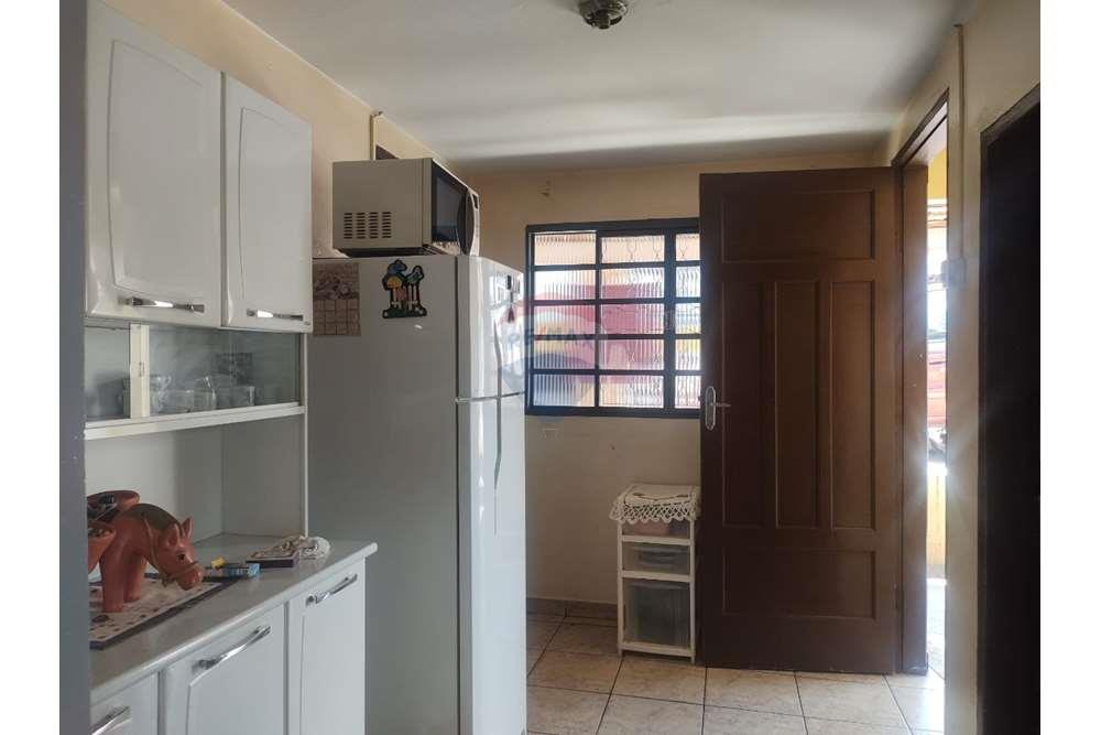 Casa à venda com 3 quartos, 98m² - Foto 13