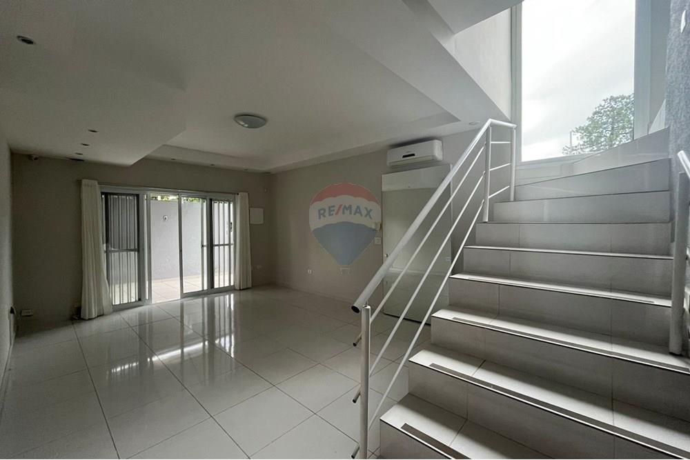 Casa Comercial - Alugar - Atibaia , São Paulo - WhatsApp Image 2025-11-22 at 14.55.43.jpeg - Sala - 690471141-125