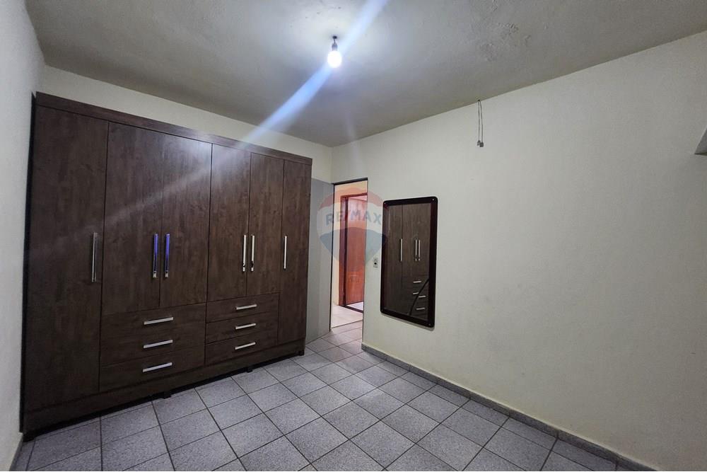 Casa à venda com 2 quartos, 64m² - Foto 18