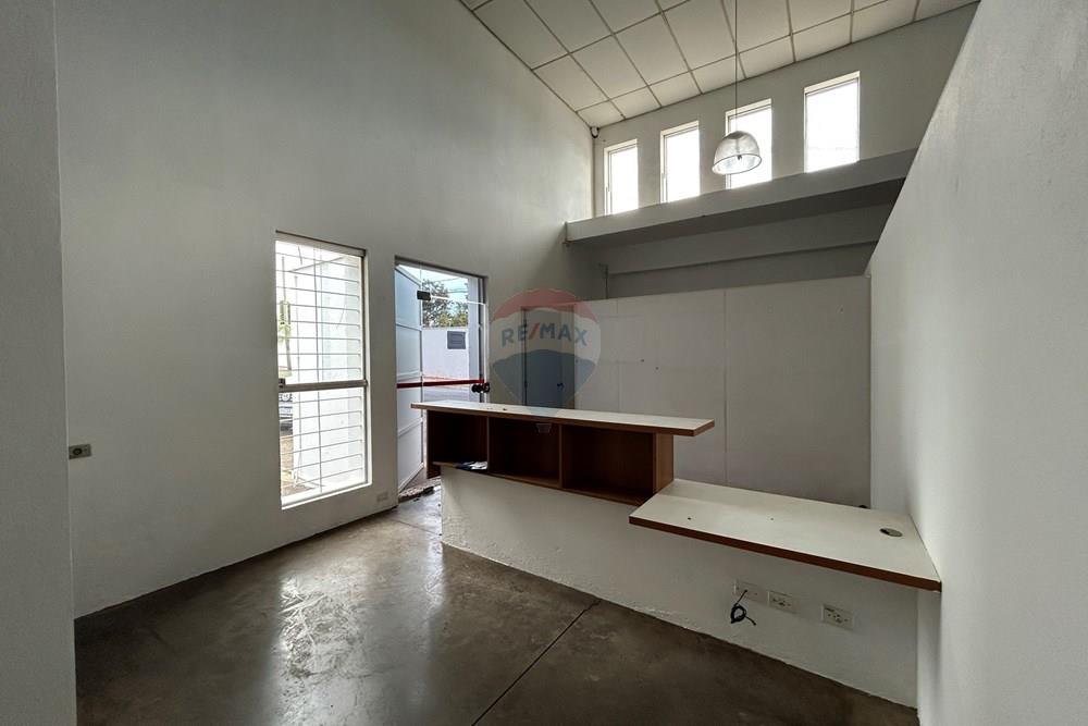 Ponto Comercial - Alugar - Piracicaba , São Paulo - IMG_4943.JPG - 690781095-101