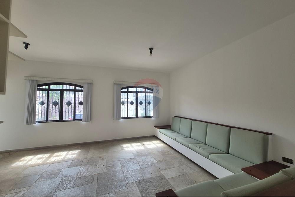 Casa à venda com 5 quartos, 312m² - Foto 1