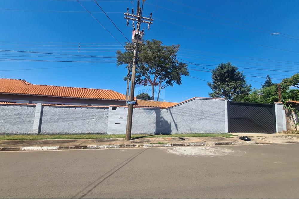 Casa para alugar com 3 quartos, 343m² - Foto 6