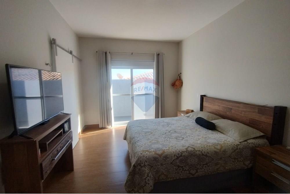 Casa de Condomínio - Venda - Bragança Paulista , São Paulo - Imagem do WhatsApp de 2025-07-14 à(s) 14.58.32_8d52b7fd Vica 32.jpg - 690041099-18