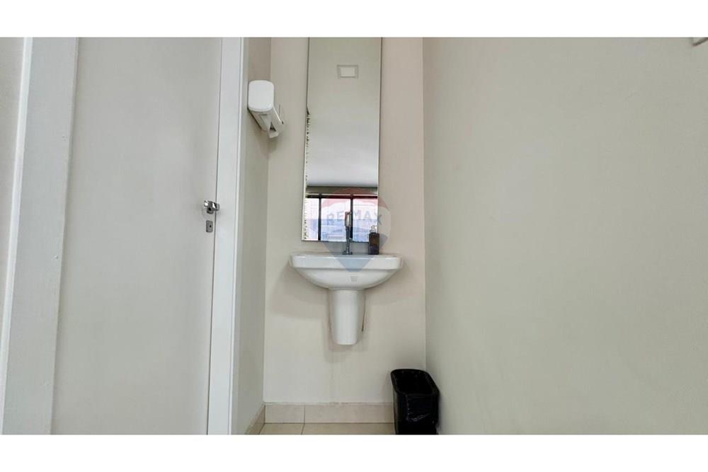 Cj. Comercial/ Sala - Alugar - Americana , São Paulo - WhatsApp Image 2025-11-11 at 21.26.26 (12).jpeg - Banheiro - 690231086-46