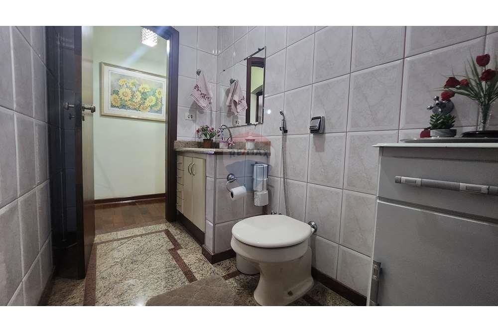 Casa à venda com 3 quartos, 250m² - Foto 59