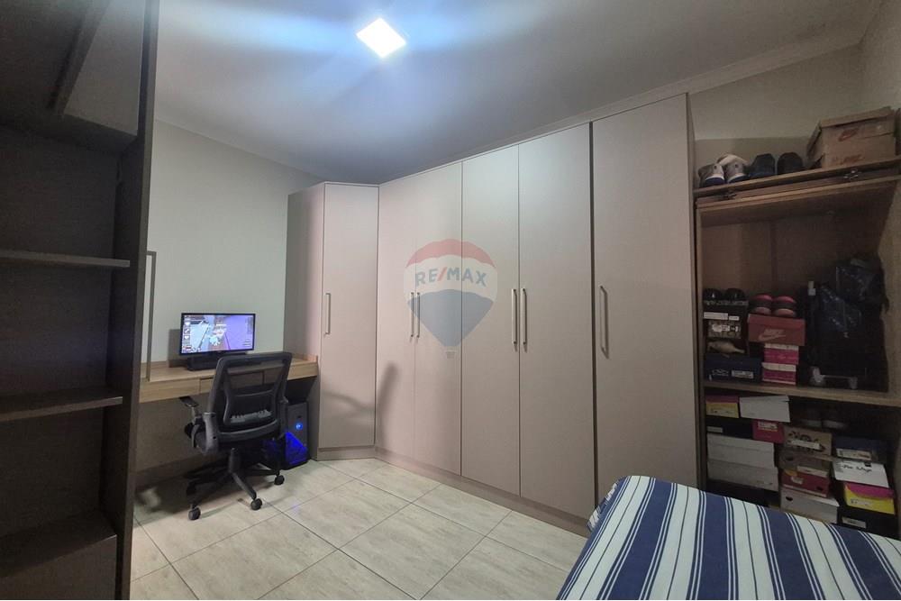 Casa à venda com 3 quartos, 139m² - Foto 11