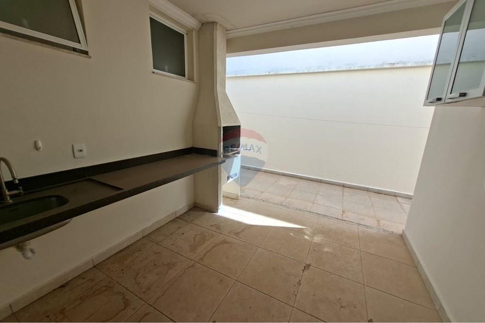 Casa de Condomínio - Alugar - Bragança Paulista , São Paulo - 57d13936-d397-463d-b6bd-c0c769f95138.jpg - 690041146-63